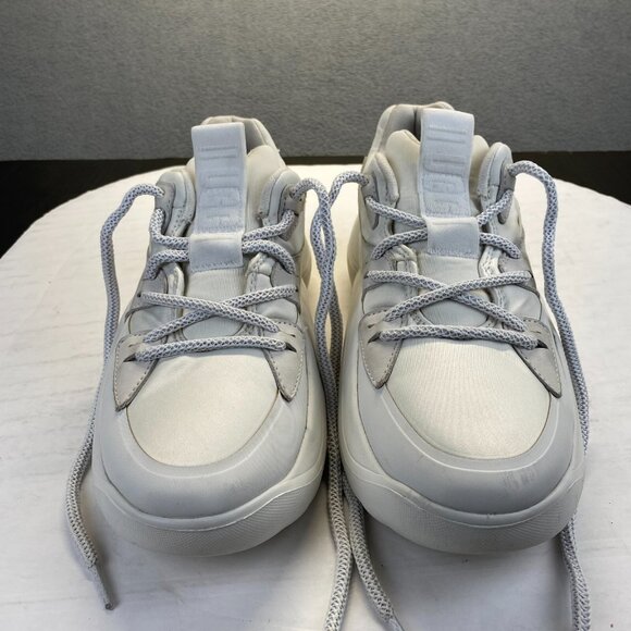 UGG LA CLOUD LOW TRAINER White SNEAKERS SHOES US 8.5,Comfort,Atletic,Women's - Picture 1 of 16